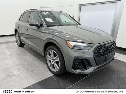 Certified 2025 Audi Q5 2.0T Premium w/ Convenience Plus Package