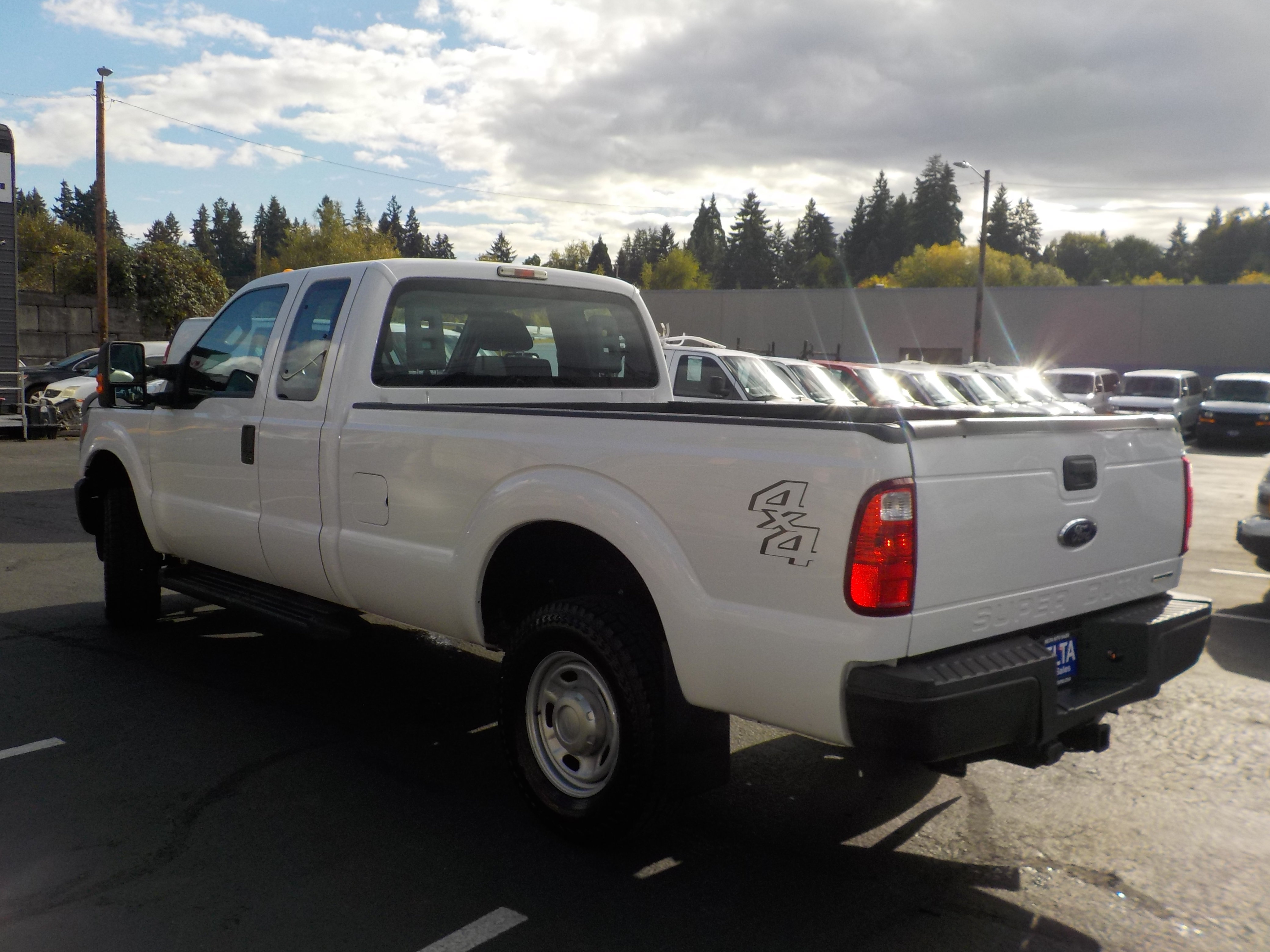 Used 2015 Ford F250 XL w/ Power Equipment Group AWD/4WD image 10