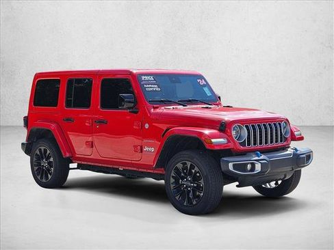 Used 2024 Jeep Wrangler Unlimited Sahara AWD/4WD image 3