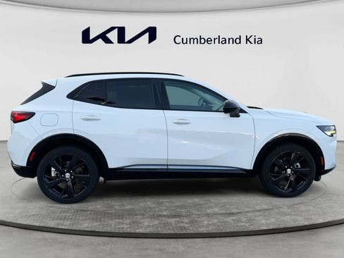 Used 2021 Buick Envision Essence w/ Technology Package I FWD image 6