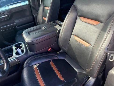 Used 2021 GMC Sierra 1500 AT4 w/ AT4 Premium Package AWD/4WD image 9
