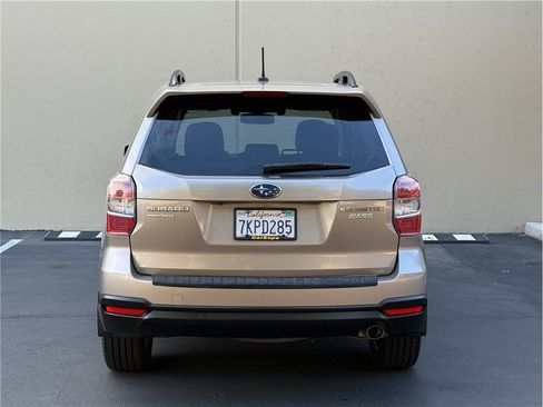 Used 2015 Subaru Forester 2.5i Touring w/ Eyesight & Navigation System AWD/4WD image 5