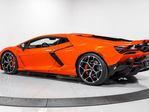 Used 2024 Lamborghini Revuelto AWD/4WD image 5