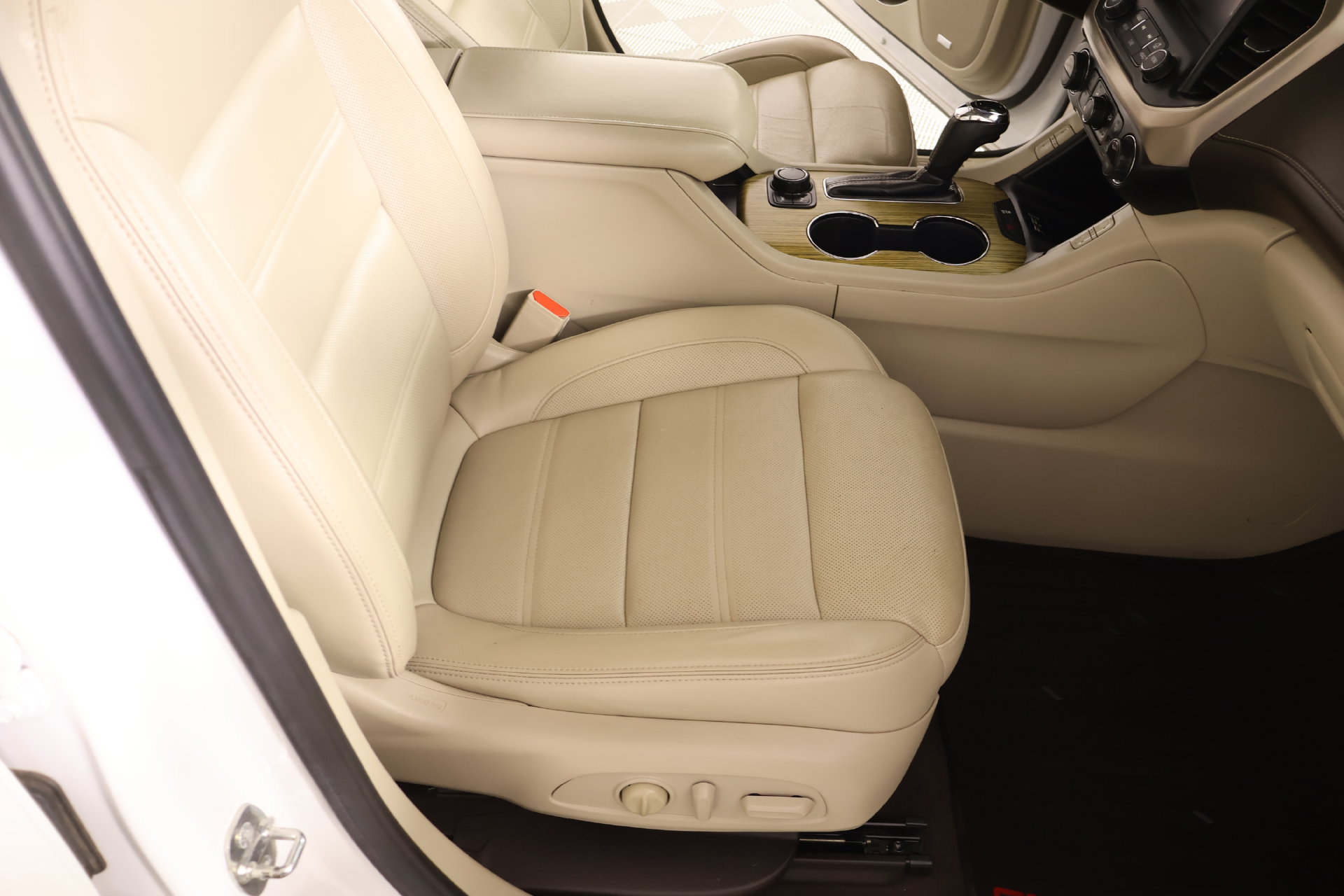 Used 2019 GMC Acadia Denali FWD image 14