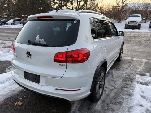 Used 2017 Volkswagen Tiguan Sport image 6