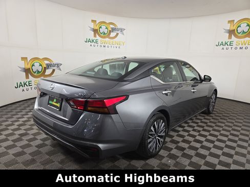 Used 2024 Nissan Altima 2.5 SV image 9