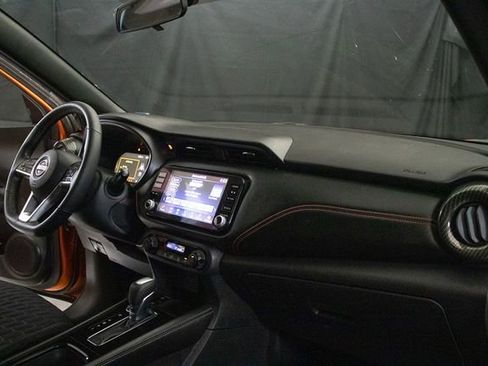 Used 2022 Nissan Kicks SR FWD image 16