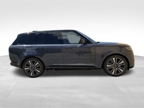 New 2025 Land Rover Range Rover SE image 5