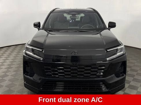 Used 2026 Toyota RAV4 SE w/ Convenience Package AWD/4WD image 2