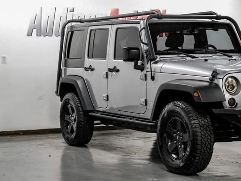 Used 2015 Jeep Wrangler Unlimited Sport w/ Quick Order Package 24S AWD/4WD image 5