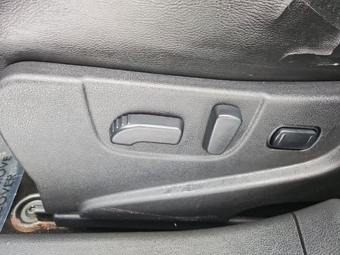 Used 2012 Nissan Rogue SL image 25