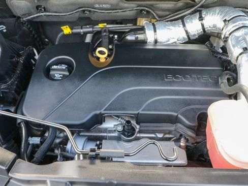 Used 2021 Buick Encore Preferred image 28