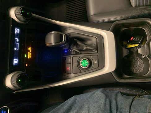 Used 2021 Toyota RAV4 XSE w/ XSE Grade Weather Package image 8