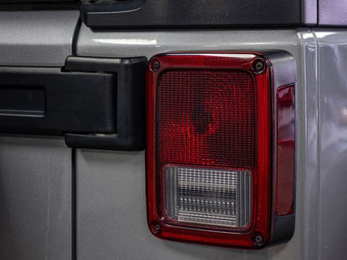 Used 2016 Jeep Wrangler Unlimited Sport w/ Quick Order Package 24S image 14