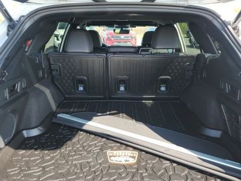 Used 2025 Subaru Outback Wilderness image 8