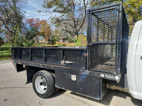 Used 2019 RAM 5500 Tradesman w/ Chrome Appearance Group image 10
