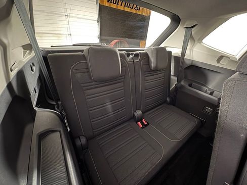 Used 2024 Volkswagen Tiguan S image 43