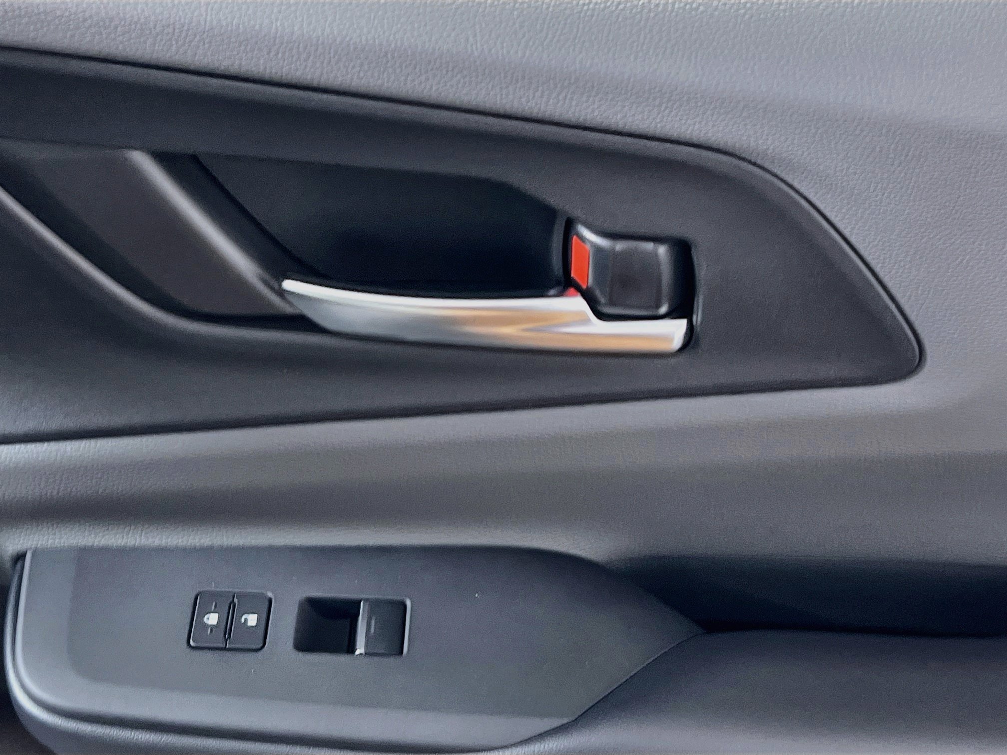 New 2027 Toyota Prius XLE FWD image 31