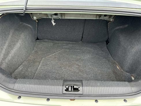 Used 2011 Ford Focus SE image 10