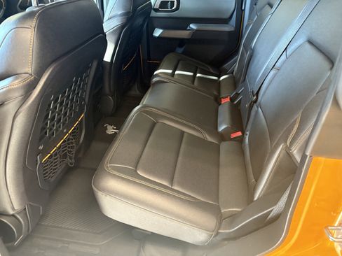 Used 2021 Ford Bronco Badlands image 7