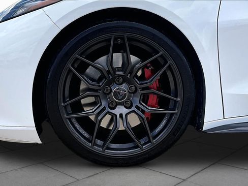 Used 2024 Chevrolet Corvette Z06 RWD image 10