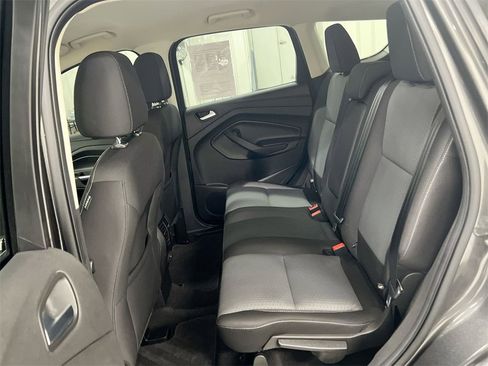 Used 2017 Ford Escape SE image 22