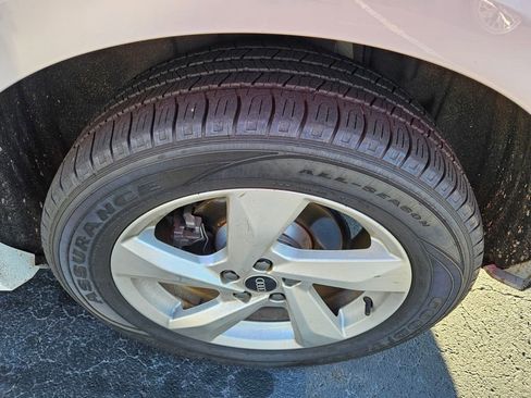 Used 2021 Audi Q3 2.0T Premium w/ Convenience Package image 10