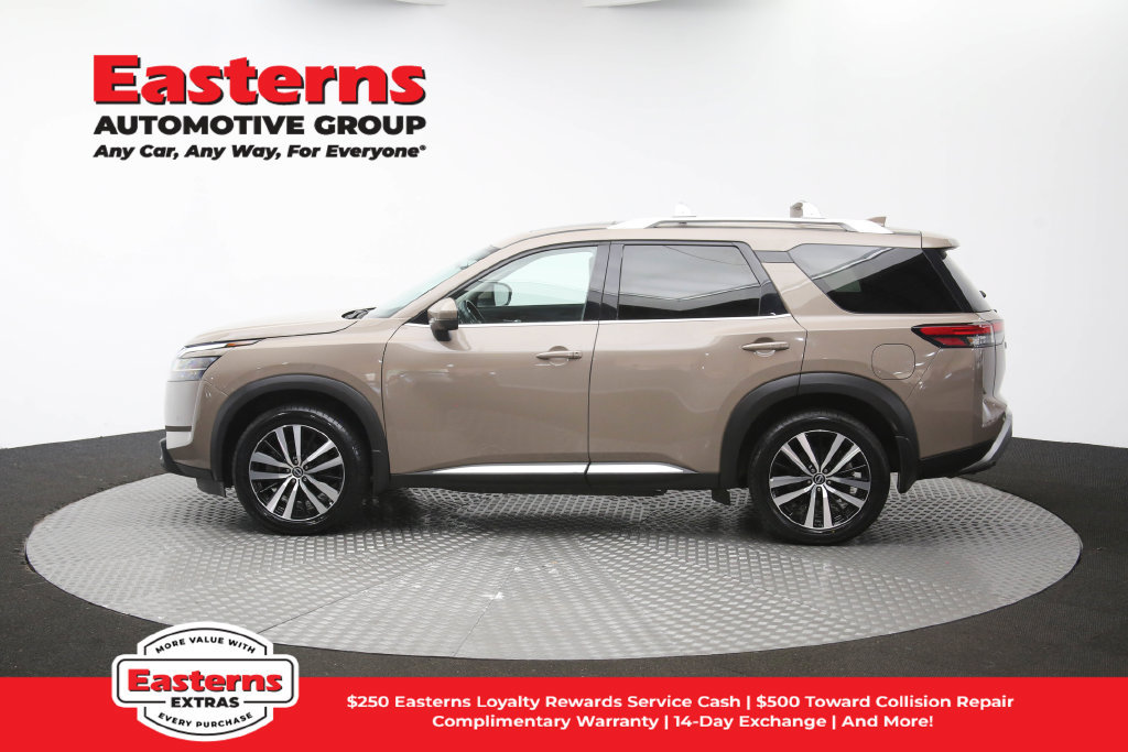 Used 2023 Nissan Pathfinder Platinum w/ Cargo Package AWD/4WD image 64