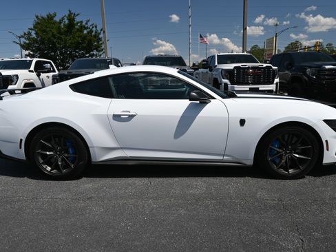 Used 2024 Ford Mustang Dark Horse RWD image 11