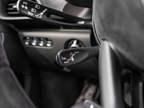 New 2026 McLaren Artura image 14