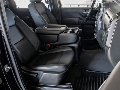 Used 2024 Chevrolet Silverado 2500 W/T image 31