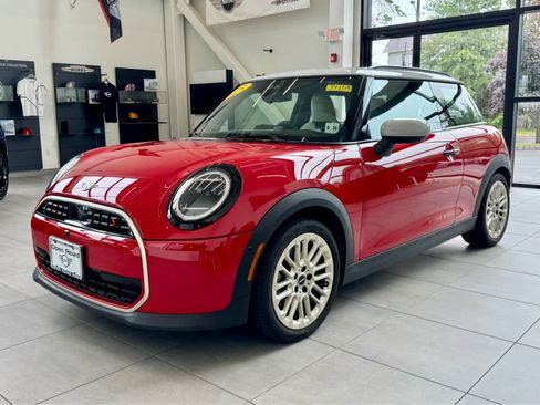 Used 2025 MINI Cooper S FWD image 2