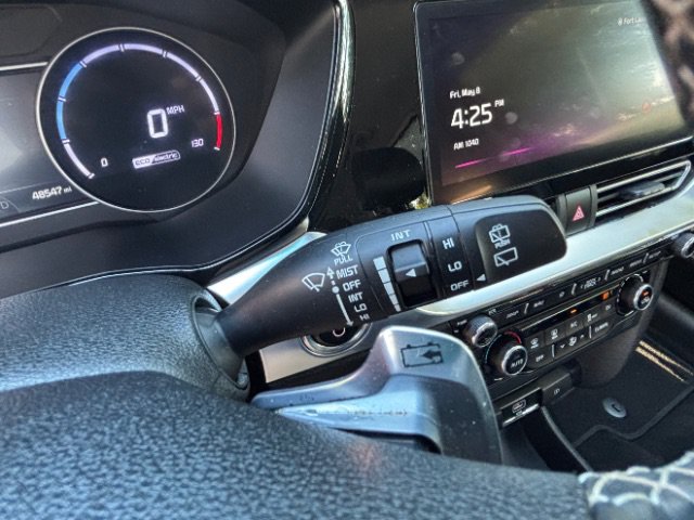 Used 2022 Kia Niro EX FWD image 27
