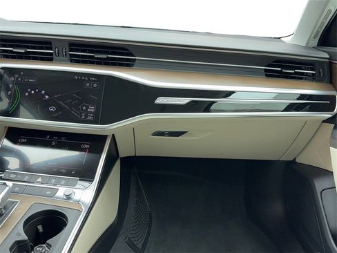 Used 2025 Audi A6 2.0T Premium w/ Convenience Plus Package image 19