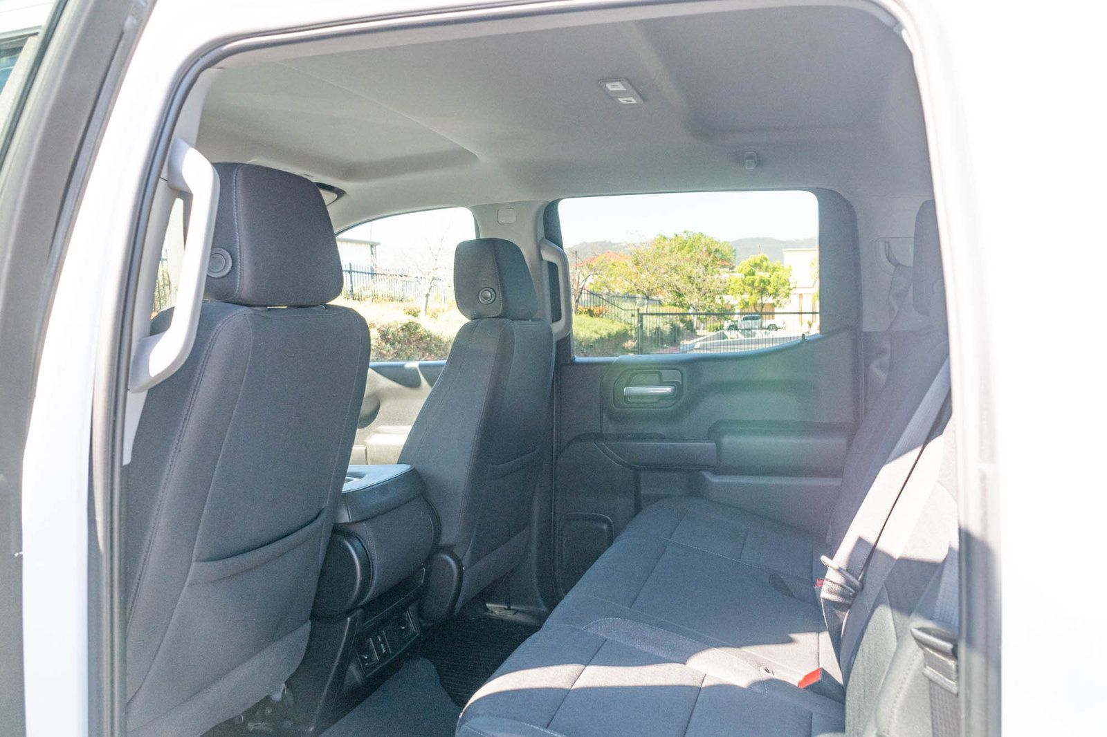 Used 2025 Chevrolet Silverado 1500 Custom Trail Boss AWD/4WD image 15