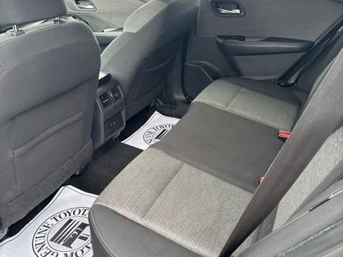 Used 2021 Nissan Rogue SV image 15