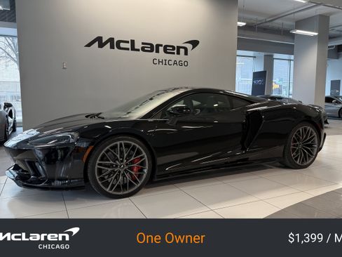 Used 2022 McLaren GT image 1