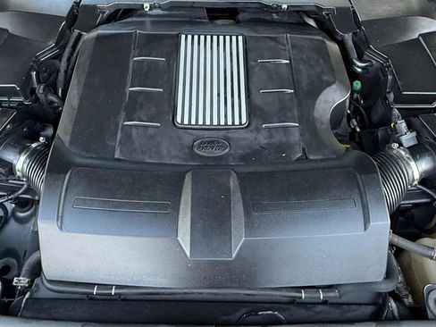 Used 2016 Land Rover LR4 HSE Silver Edition image 17