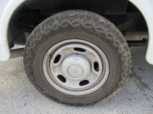 Used 2016 Ford F250 XL RWD image 5