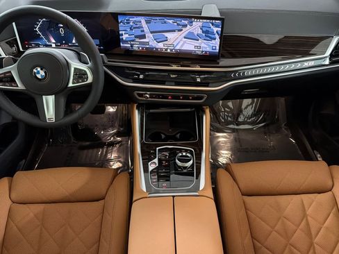 New 2026 BMW X6 xDrive40i w/ Executive Package image 3