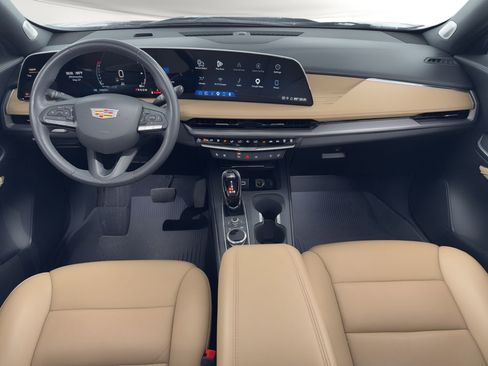 Used 2024 Cadillac XT4 Premium Luxury FWD image 19