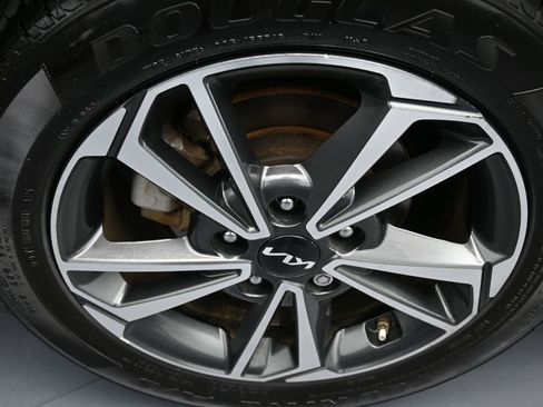 Used 2023 Kia Forte LXS w/ LXS Technology Package image 36