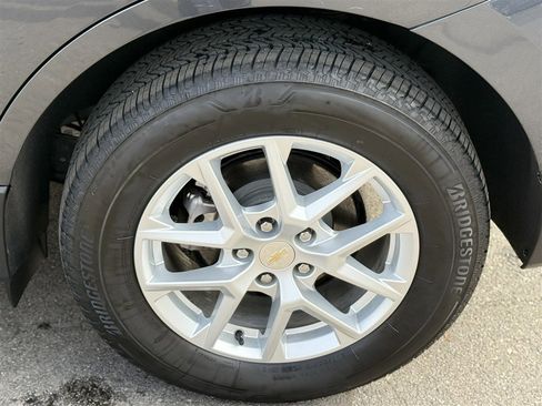 Used 2023 Chevrolet Equinox LT image 13