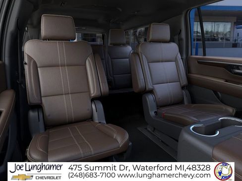 New 2026 Chevrolet Suburban High Country w/ Sun And Tow Package image 18