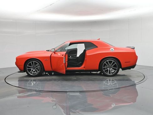 Used 2023 Dodge Challenger R/T image 33