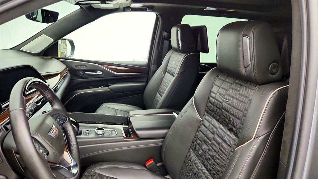 Used 2021 Cadillac Escalade ESV Sport Platinum AWD/4WD image 20