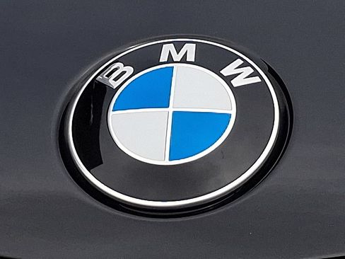 Used 2024 BMW X7 xDrive40i w/ Premium Package AWD/4WD image 29