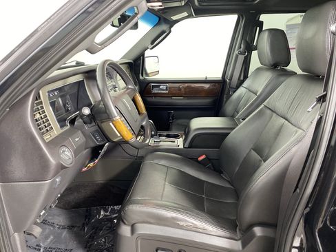 Used 2014 Lincoln Navigator 4WD image 14
