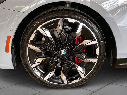 New 2026 BMW 530i xDrive w/ M Sport Package image 11