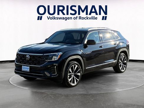 Used 2024 Volkswagen Atlas Cross Sport SEL Premium R-Line AWD/4WD image 2